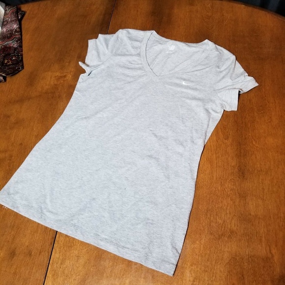 Nike Other - B38 NIKE The Athletic V-Neck T-Shirt Gray Men's L Nike Other - B38 NIKE The Athletic V-Neck T-Shirt Gray Men's L
